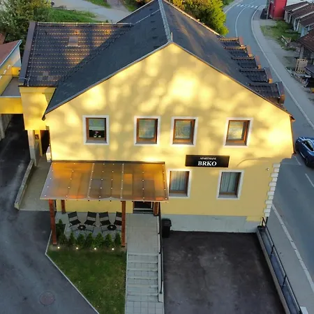 Brko Apartment *